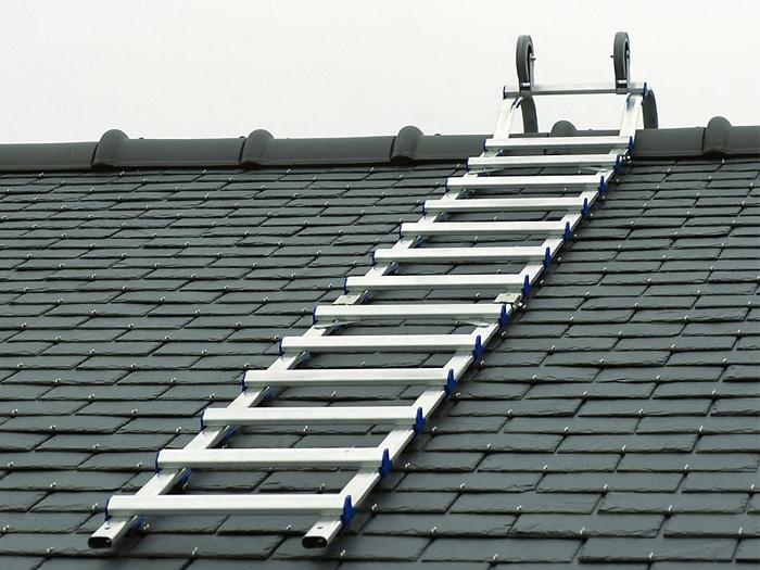Échelle de toit modulaire en aluminium - crochet de faitage - Klipeo